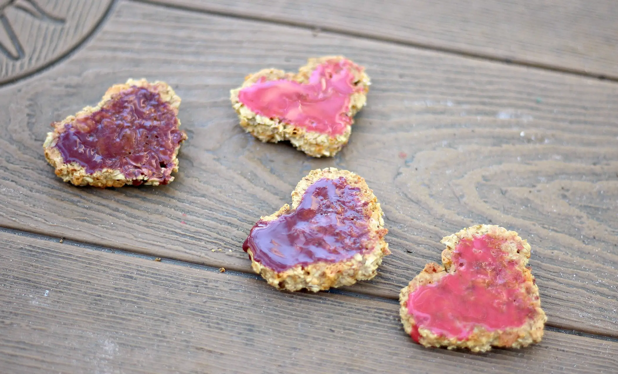 6 Valentine’s Day Gifts for Your Dog & Treat Recipe