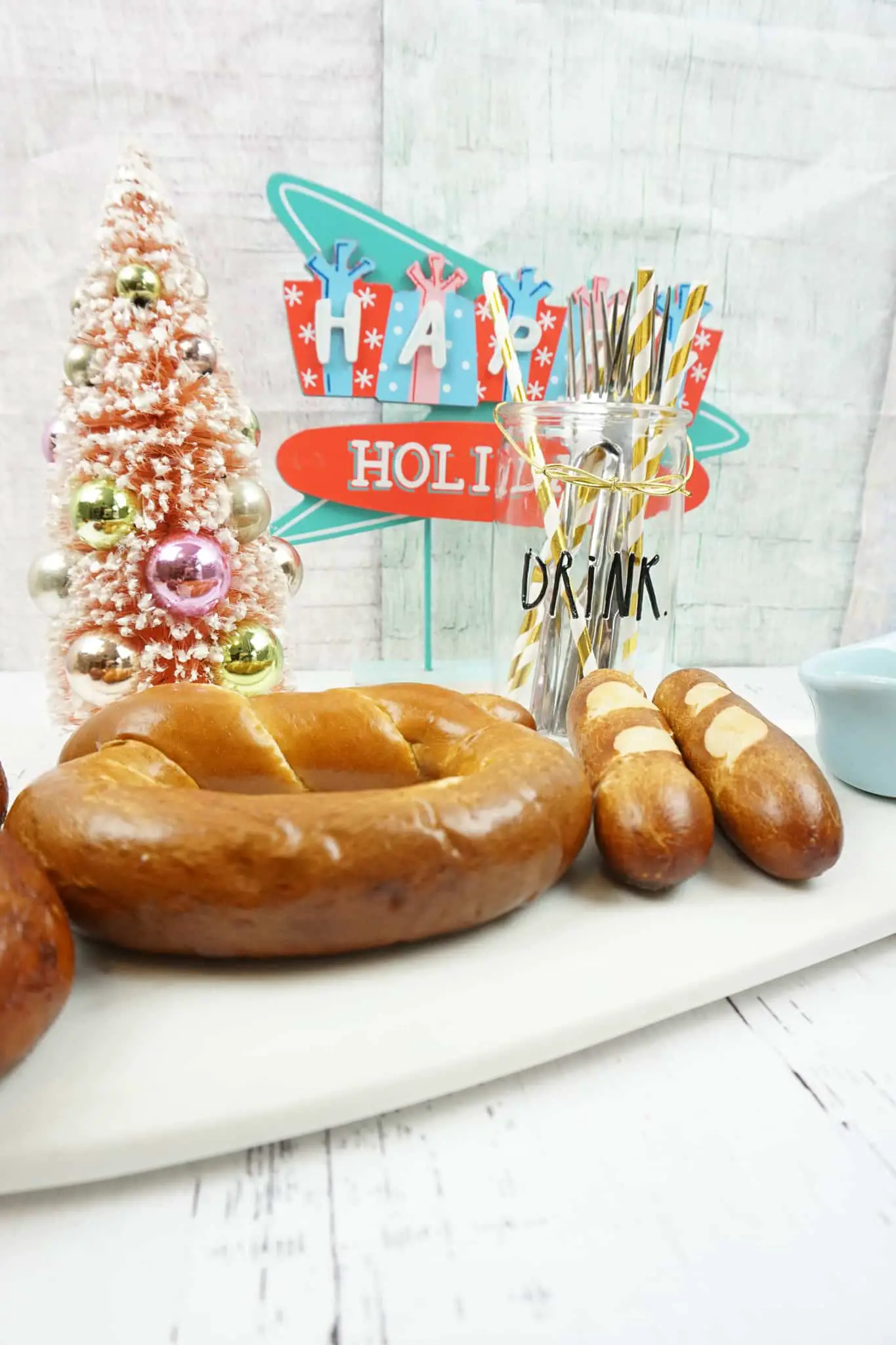 The Perfect Pretzel For Your Next Party Or a Great Gift For Dad!