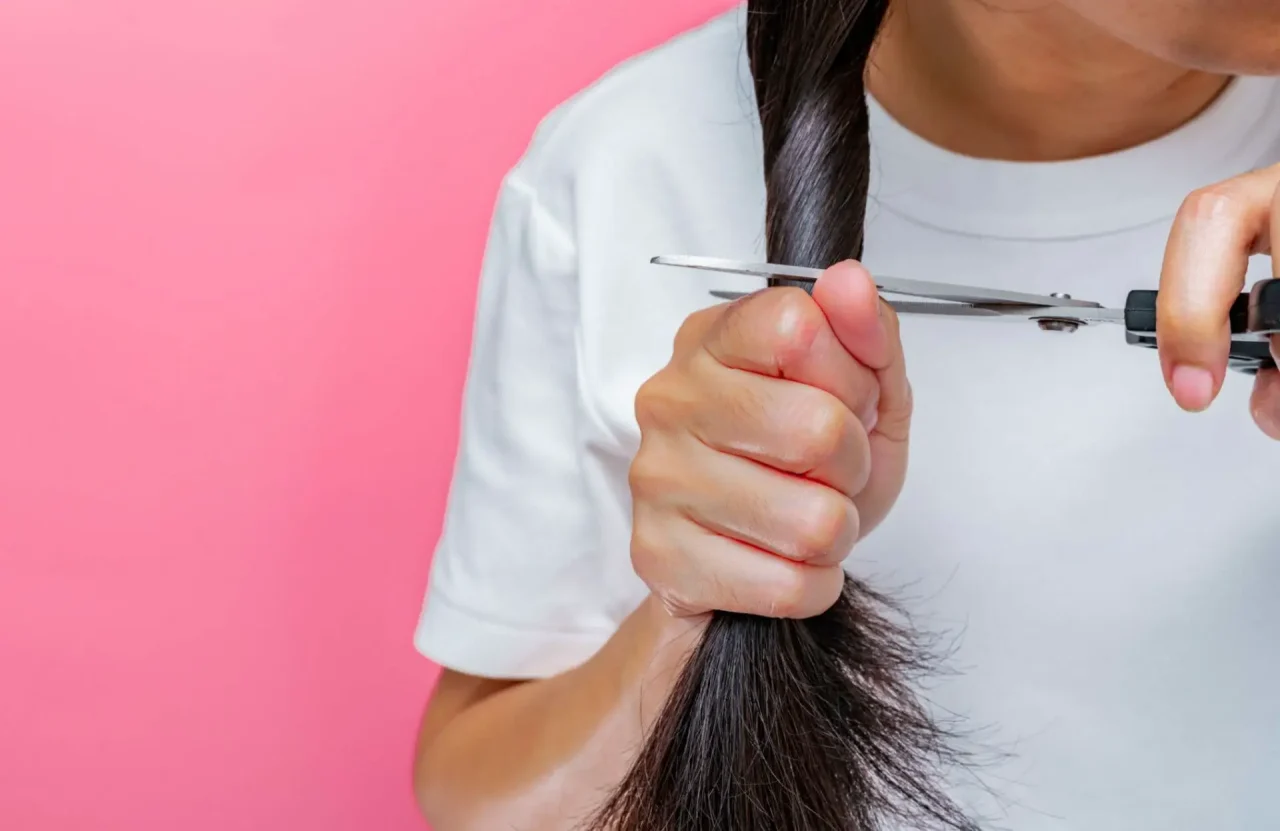 Can you donate hair with split ends?