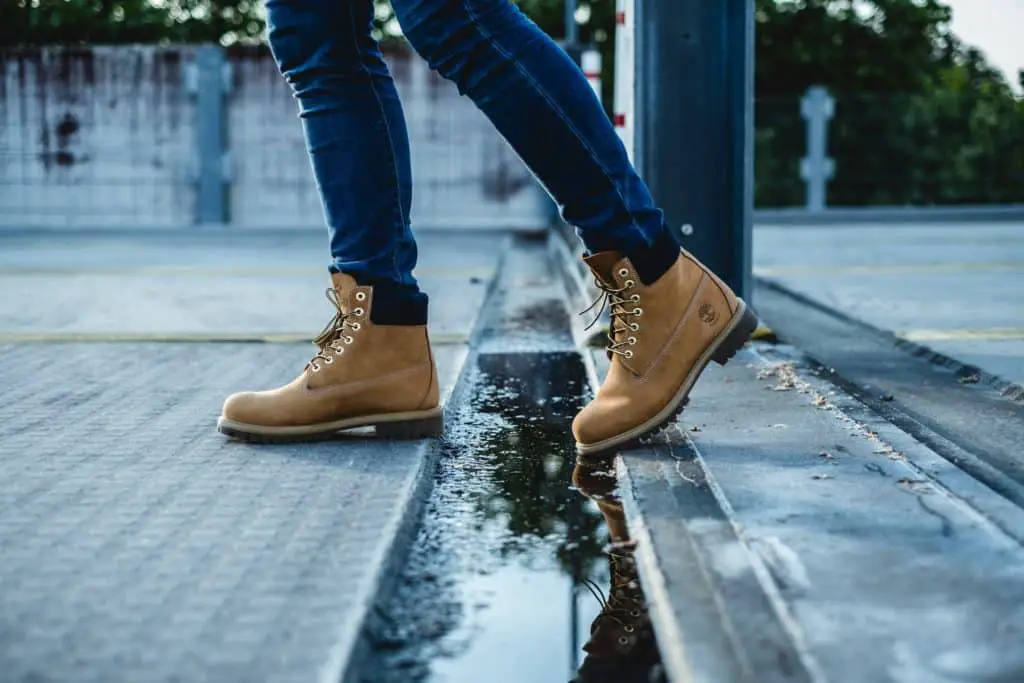 how to dress up with timberland boots for ladies